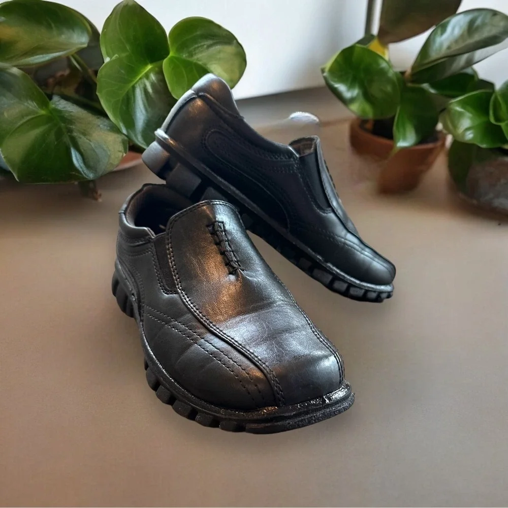 Kids Black‎ Leather Slip On Loafer Shoes Stadium Size M